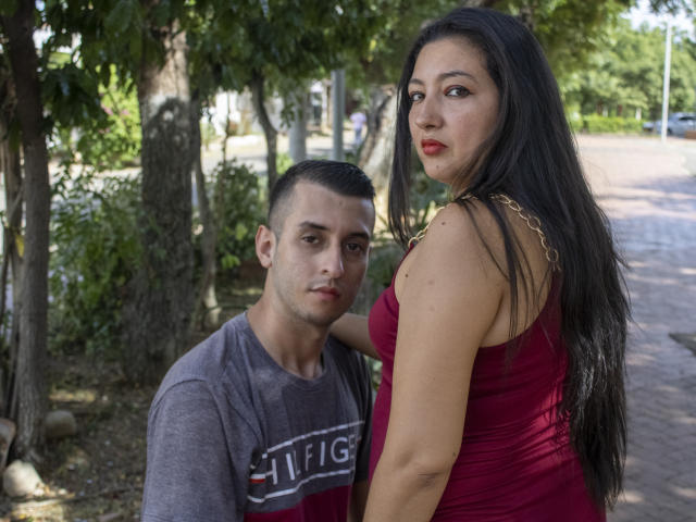 MaxAndViolet - Live Sex Cam - 16887322