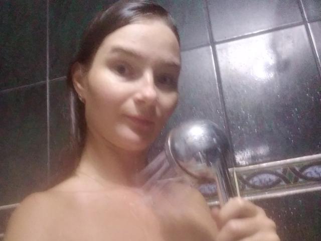 KiraGoldens - Live sex cam - 16902438