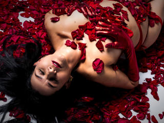 LuxuryMilf69 - Live sex cam - 16905926