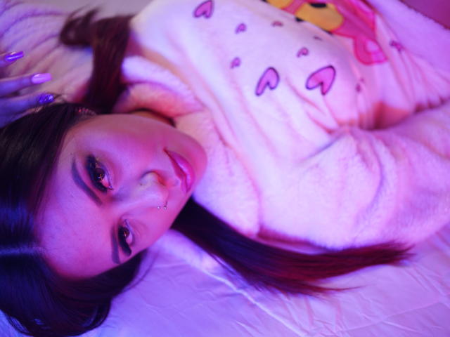 EmilyDurand - Live sex cam - 16917474