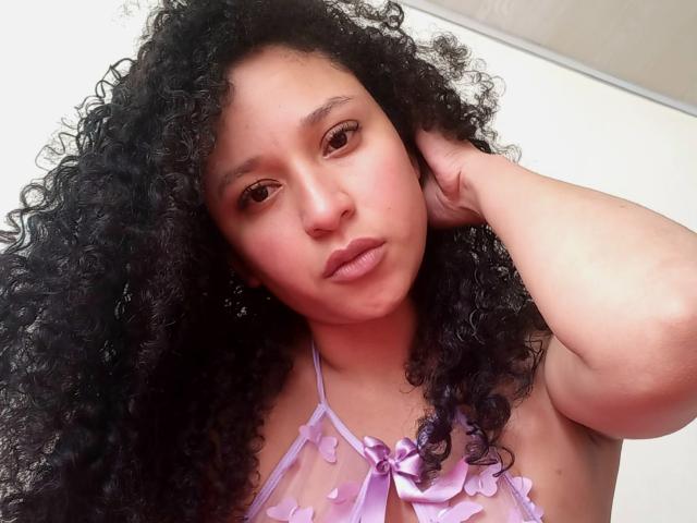 MelaniMouille - Élő pornó és szexkamera - 16917890