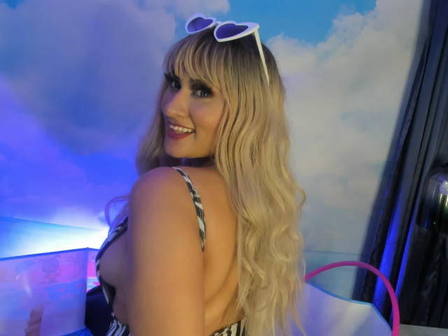 ShiaraRussi - Live sex cam - 16941058