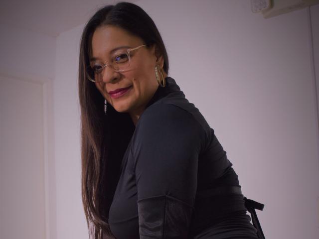 MiaCallie - Live sexe cam - 16951194