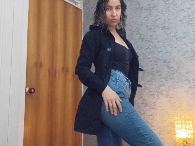 EroticSasha - Live sex cam - 16957878