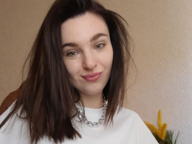 SunnyIsa - Live Sex Cam - 16967050