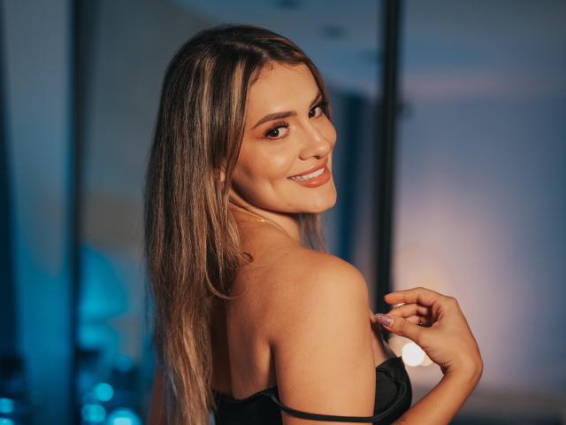 MartinaRojas - Live Sex Cam - 16969462