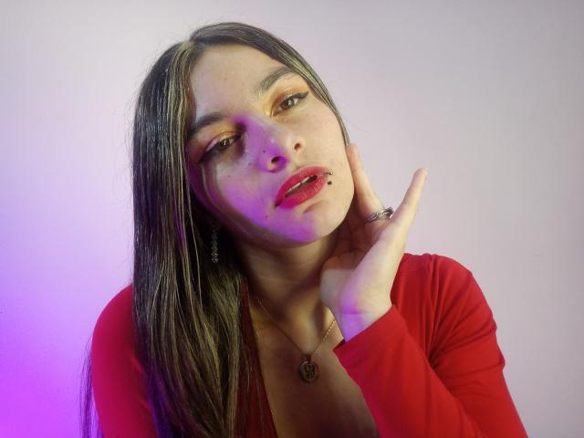 AtheneaRossi - Sexe cam en vivo - 16970066