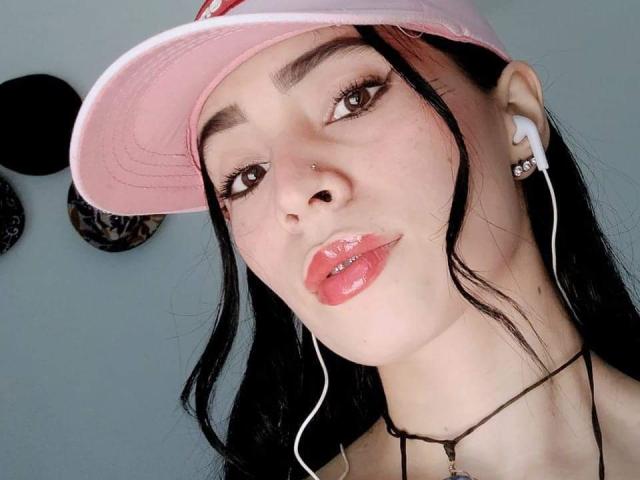 PamelaPreiston - Live sex cam - 16984698
