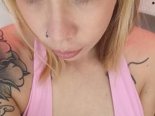 NicolleR - Live sex cam - 16993254