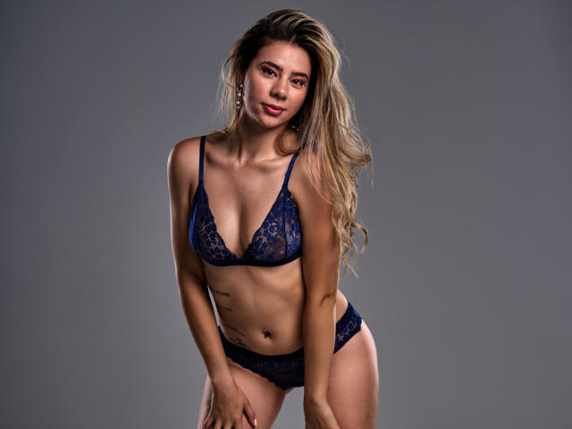 RileySweet - Sexe cam en vivo - 16999566