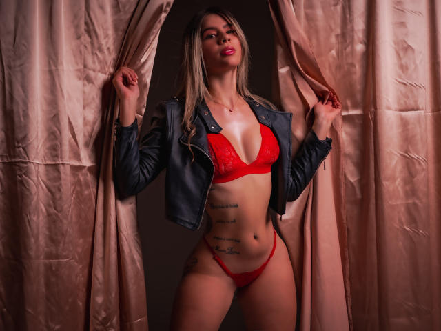 RileySweet - Sexe cam en vivo - 16999706