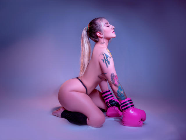 DaniellaSpinelly - Sexe cam en vivo - 17000538