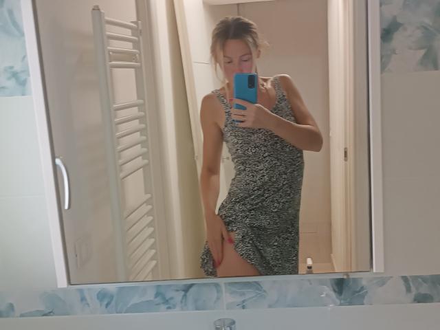 Saveta - Live Sex Cam - 17004766