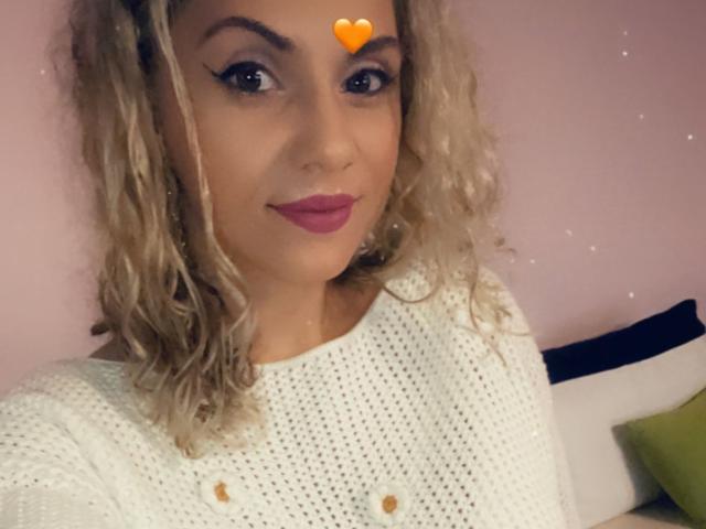 LucilleXSugar - Live sexe cam - 17010514