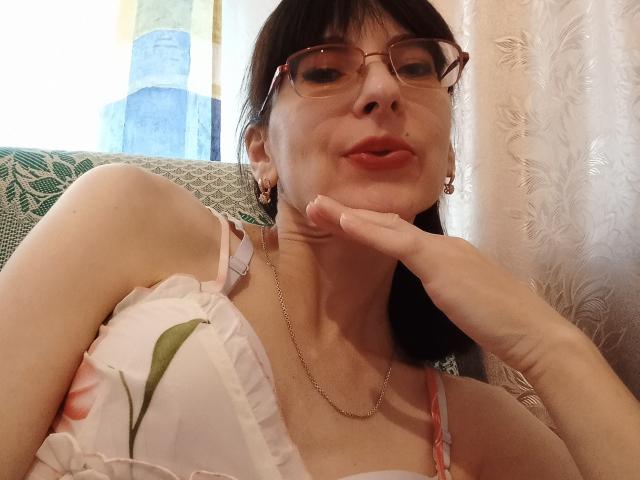 DiamondLeona - Live sex cam - 17018898