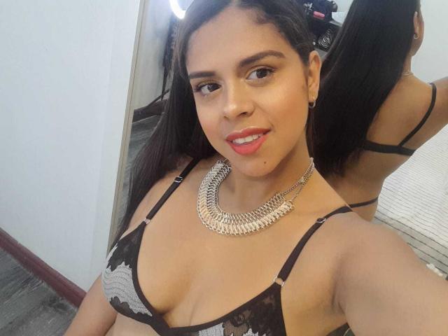 NahoomyCute - Live sexe cam - 17022534