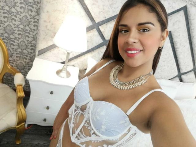NahoomyCute - Live Sex Cam - 17022554