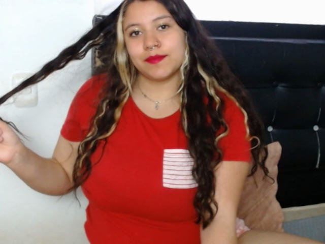 KrisGarner - Live porn &amp; sex cam - 17030478