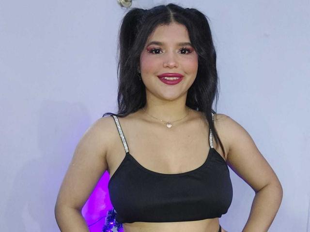 AvrilThomas - Live sexe cam - 17031110