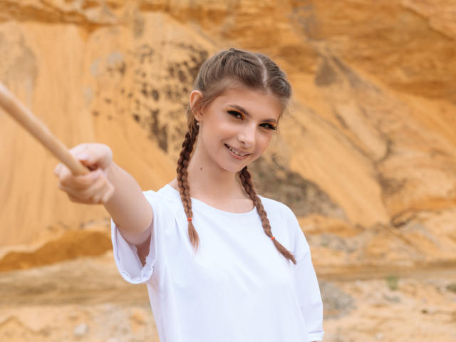 AudreyBarlow - Live sex cam - 17034610