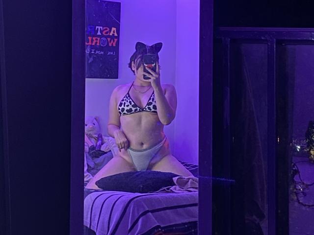 KarlaHotHot - Live sexe cam - 17041250