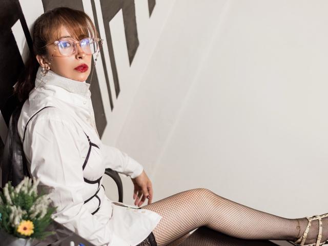 ViktoriaBrown - сексуальная веб-камера в реальном времени - 17046542