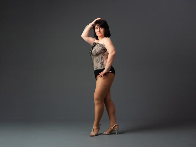 KamilaDelfi - Live porn &amp; sex cam - 17052502