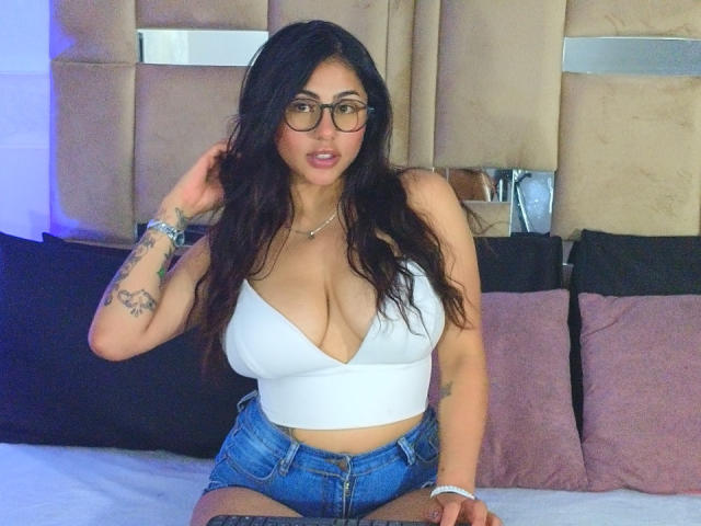 TiffanyBean - Live porn &amp; sex cam - 17065510