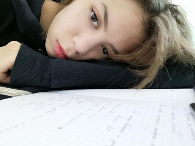 AllieHazie - Sexe cam en vivo - 17068402