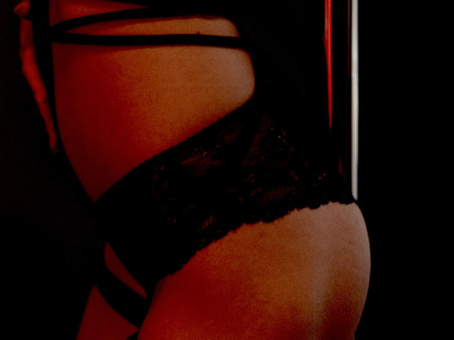 AllieHazie - Live Sex Cam - 17068574