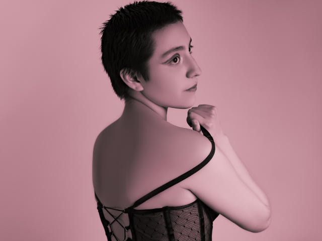 AlisonHester - Live sex cam - 17071658