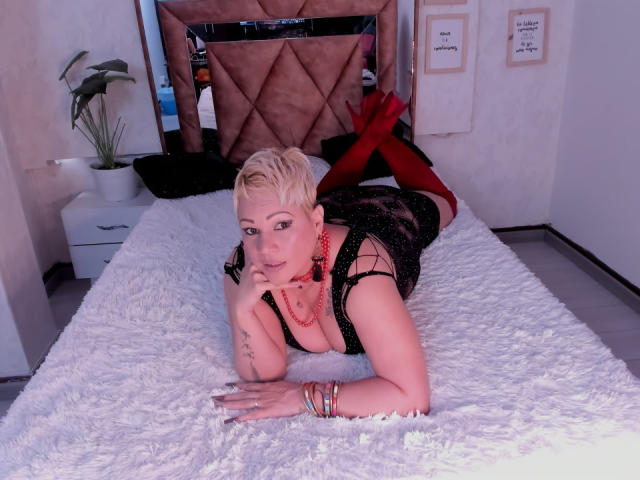 GianellaCox - Live Sex Cam - 17072366