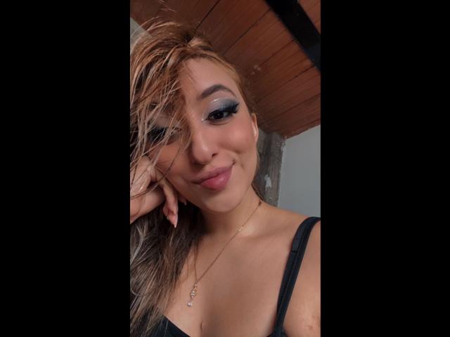 SabrinaMontana - Sexe cam en vivo - 17076654