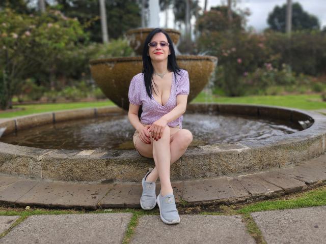 AlanaMoneth - Live Sex Cam - 17083686