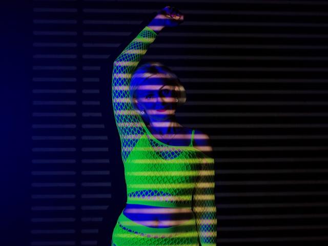 AlbinaFunny - Live sex cam - 17086378