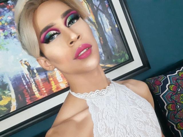 Aliana69 - Live sex cam - 17090870