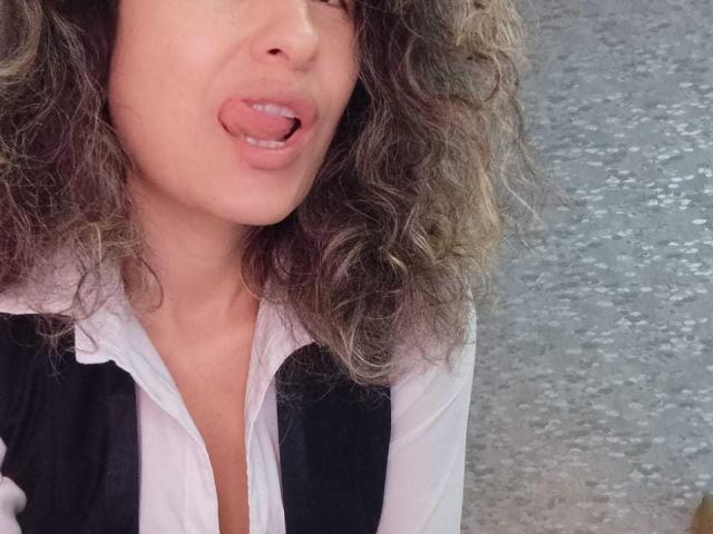 EroticSasha - Live sex cam - 17094558