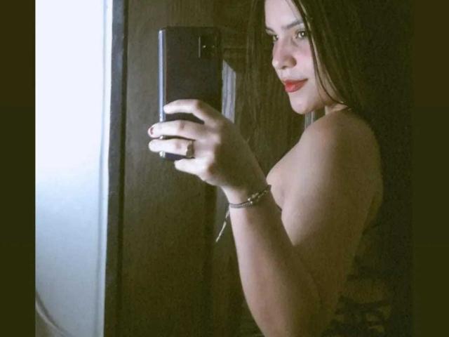 CamilaFerrer - Live Sex Cam - 17095046