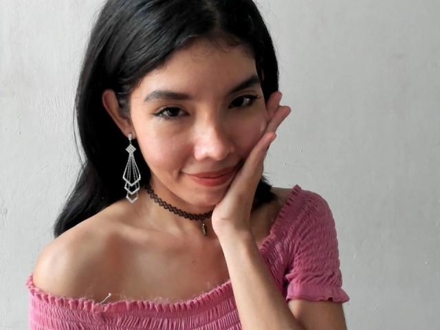 MileyWatson - Live sex cam - 17100782
