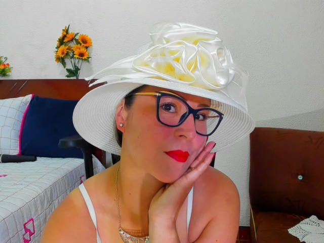 Contelaya - Live sex cam - 17105390