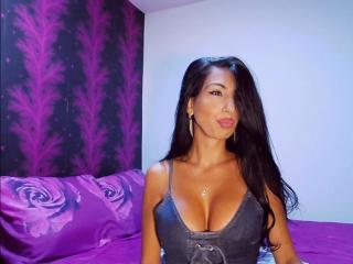 BrunetteBabe69 - Live sex cam - 17112766