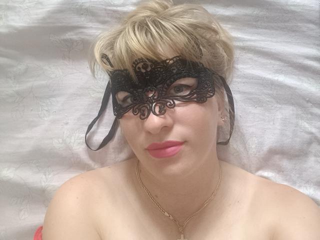 DanielaAdore - Sexe cam en vivo - 17127386