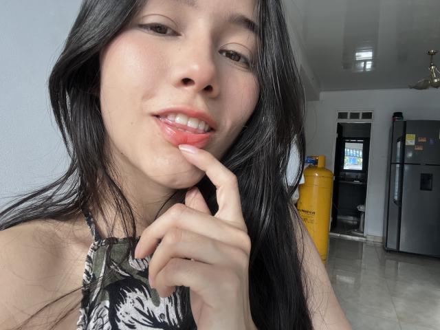 DeisyWest - Live sex cam - 17144318