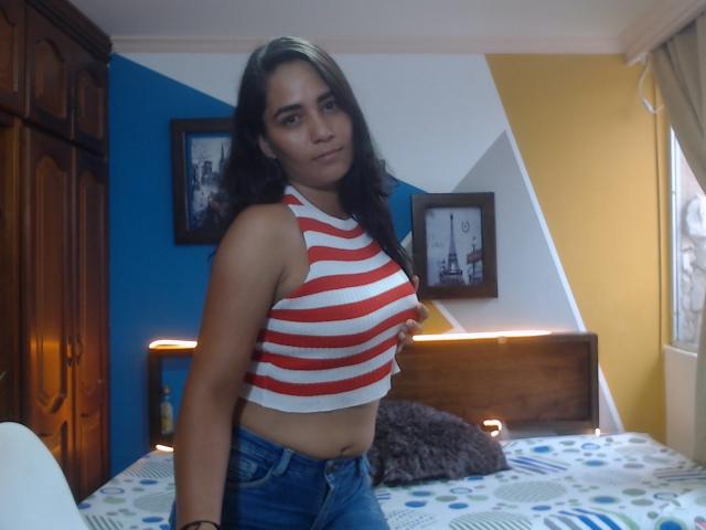 AfroditaHan - Live sex cam - 17153870
