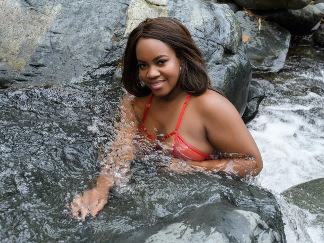 DanielaBrown - Live sex cam - 17157358