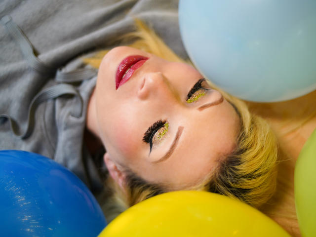MiaLaurenty - Live porn &amp; sex cam - 17163058