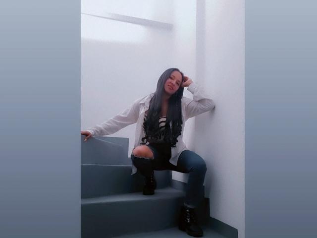 SaraBeckett - Élő pornó és szexkamera - 17163514