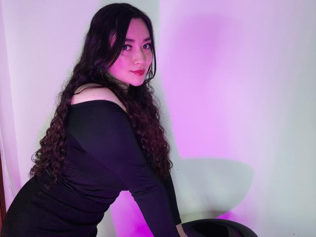 AntonnelaTyler - Live Sex Cam - 17165614