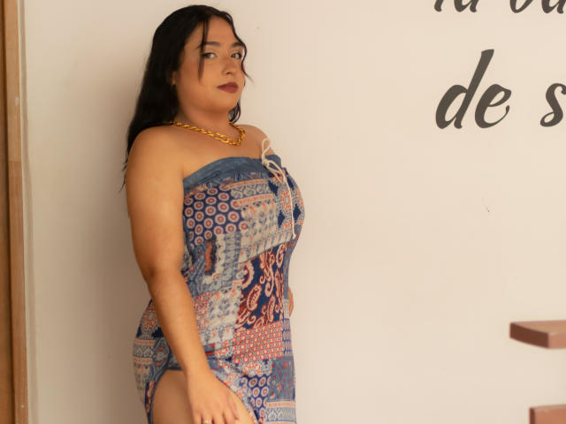 EmilyScoott - Live porn &amp; sex cam - 17208290