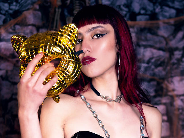 YourDarkPrincess - Live Sex Cam - 17213046